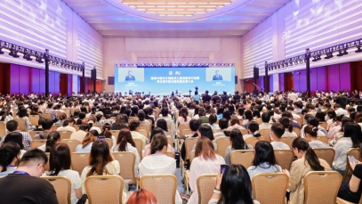 纵横国际龙凤堂获评“中药现代化三十年示范单位”，两产品同步入选示范品种
