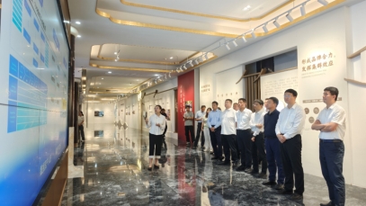数据助推产业发展 江苏省数据局一行到纵横国际药业集团调研走访